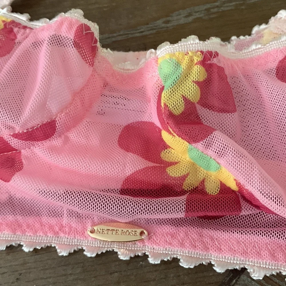 Free people Sheri half cup bra by Bette rose bra size medium  new without tags